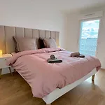 Le Penthouse Pesaro C Nanterre